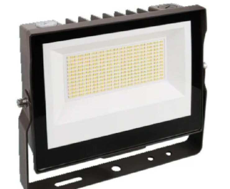 140 watt selectable color, trunion & slipfitter mount, flood light